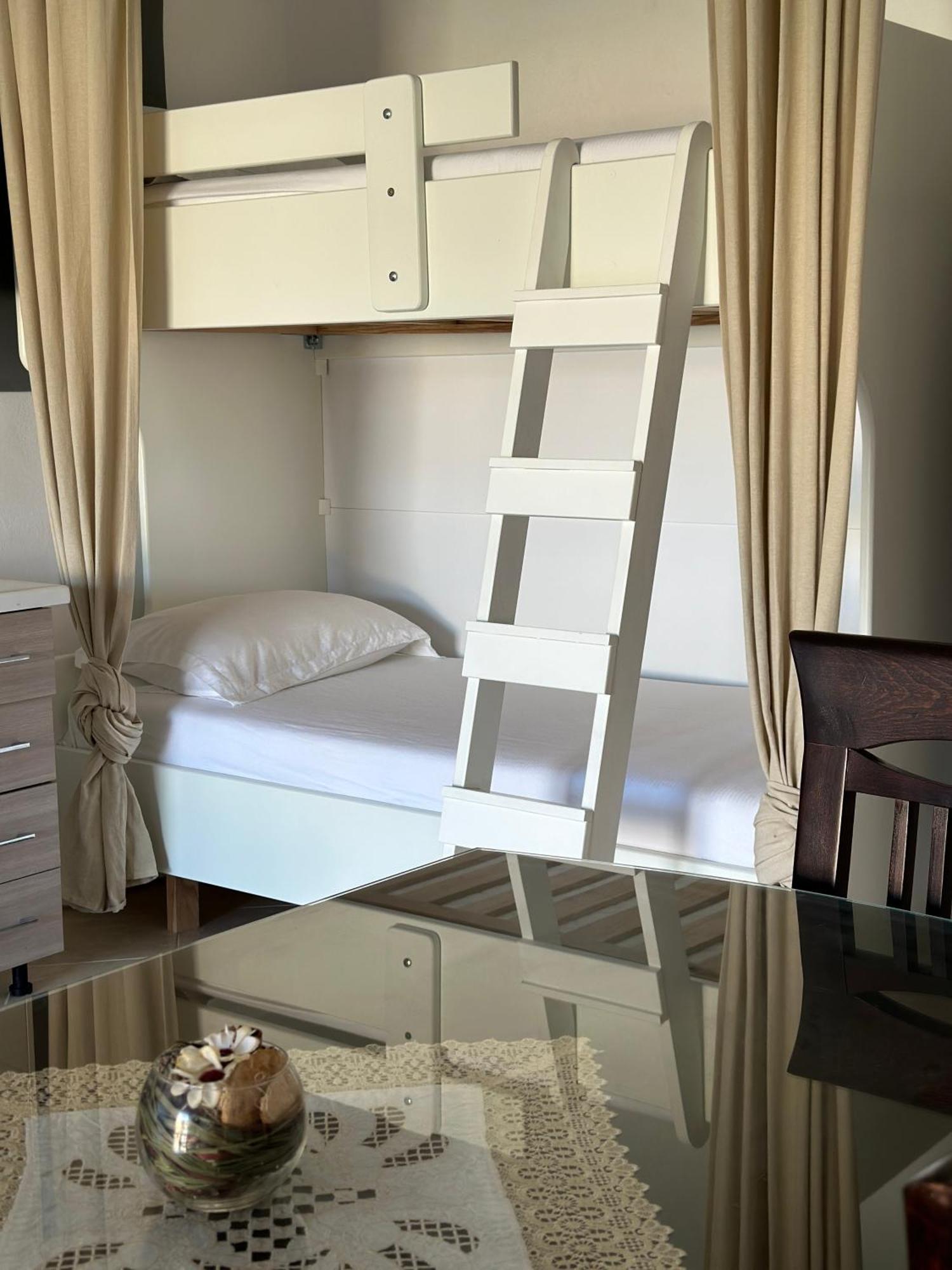 Sail Ocean View Apartments Sarandë 外观 照片